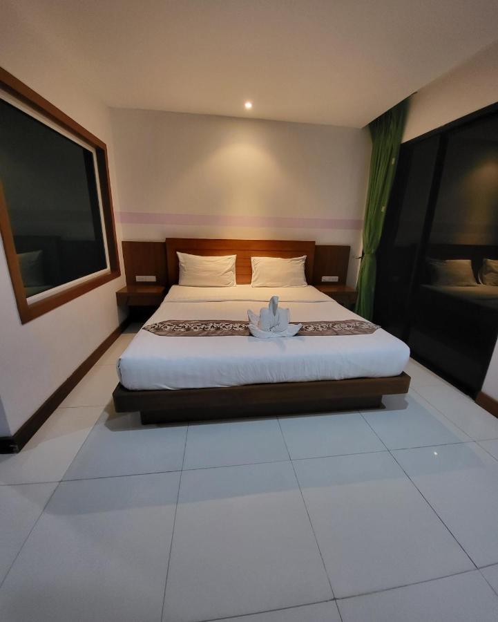 Chana Hotel Phuket Eksteriør billede