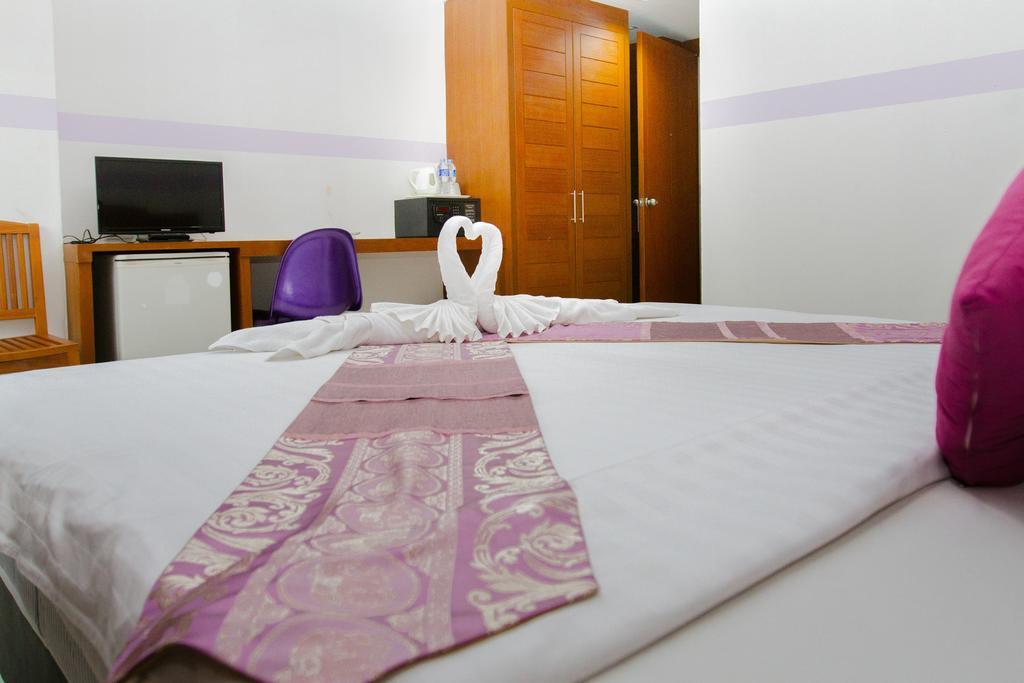 Chana Hotel Phuket Eksteriør billede