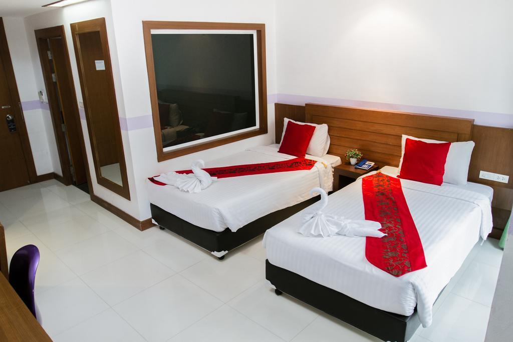 Chana Hotel Phuket Eksteriør billede