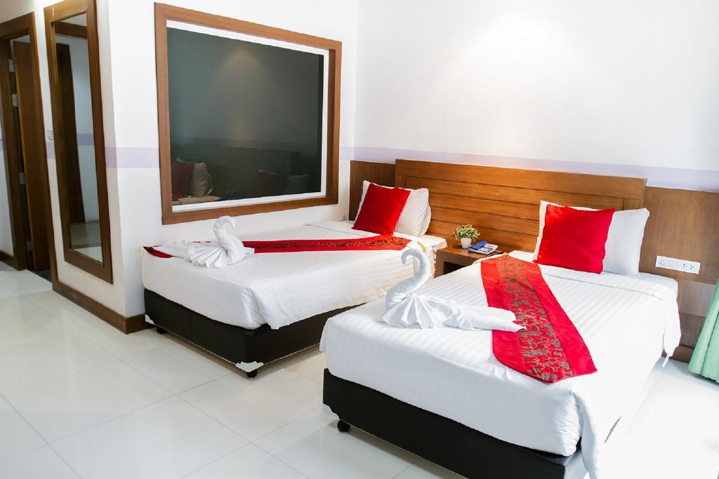 Chana Hotel Phuket Eksteriør billede